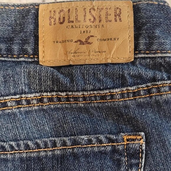 Hollister Dark Wash Low Rise Jeans - Size 1R (W25 L33) Inseam 30 - Picture 5 of 6